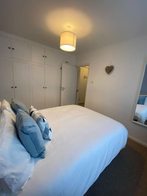 Апартаменти Eremue Court Hideaway Yarmouth Iow Екстер'єр фото