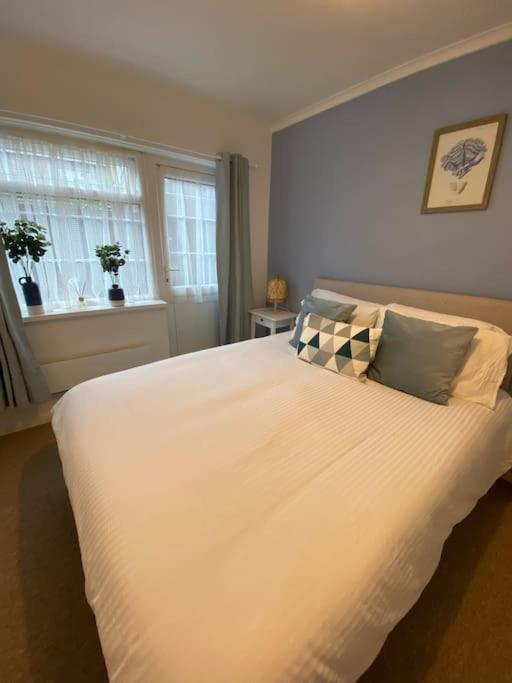 Апартаменти Eremue Court Hideaway Yarmouth Iow Екстер'єр фото
